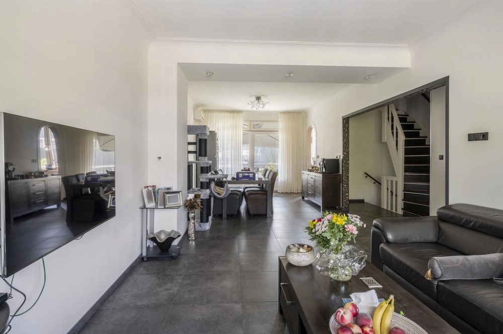 Burgemeester Knappertlaan 247 foto 2