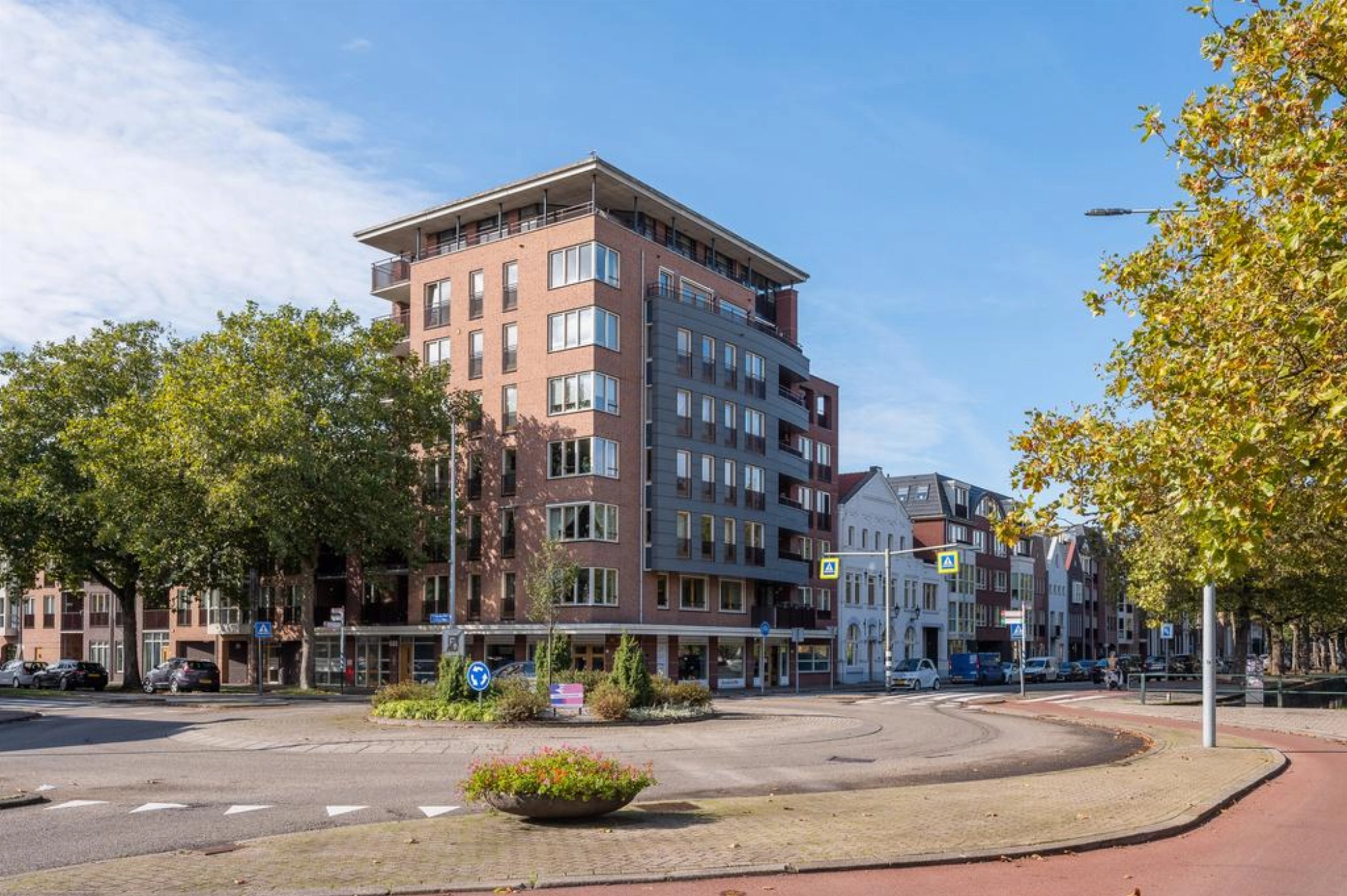 Burgemeester Knappertlaan 8 foto 1