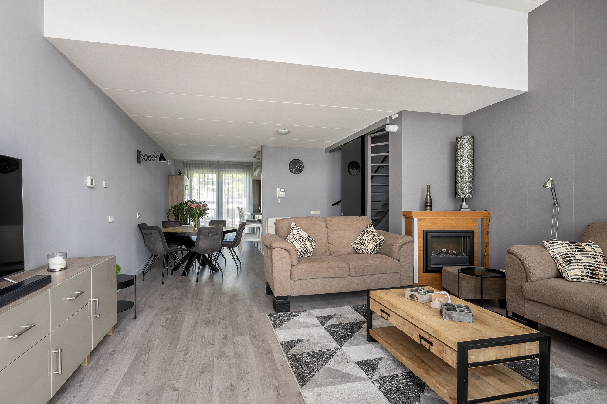 Burgemeester Van Haarenlaan 1518 foto 1