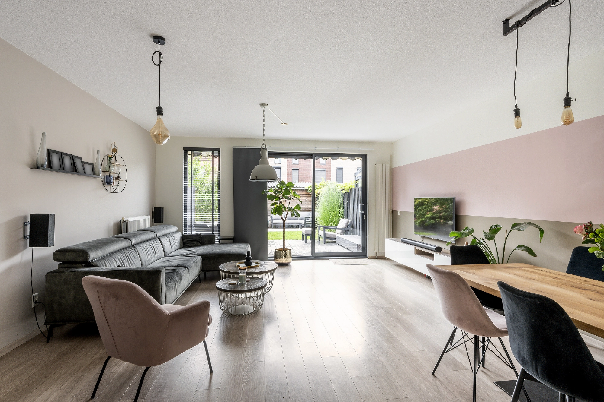 Dirk Schäferplein 155 foto 1